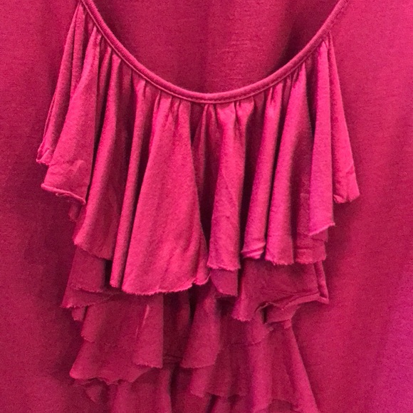 ✨Ruffle front tank top - Picture 3 of 5